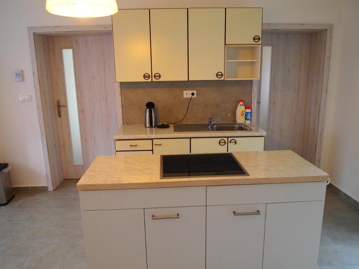Apartman Gutino Ческа-Тршебова Экстерьер фото
